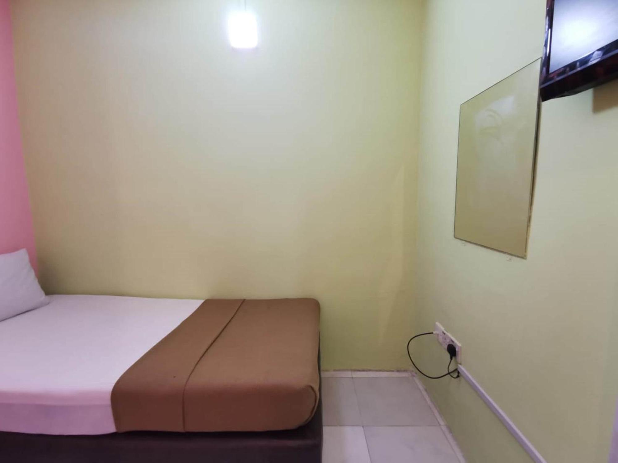 Super Oyo 90086 My Seven Days Inn Johor Bahru Bagian luar foto
