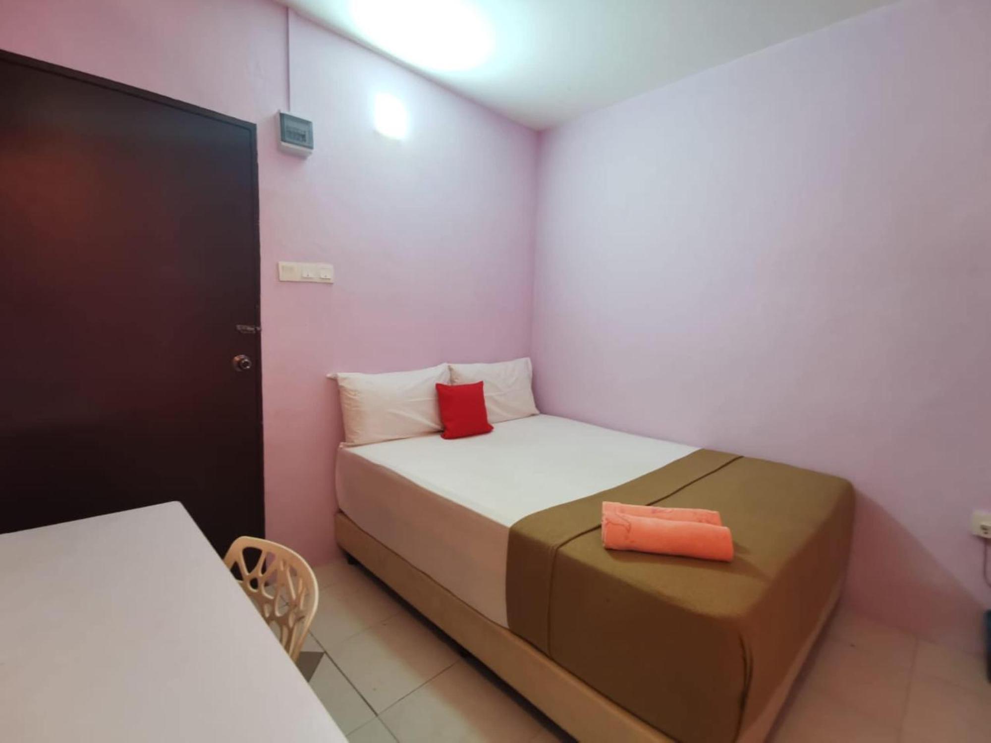 Super Oyo 90086 My Seven Days Inn Johor Bahru Bagian luar foto
