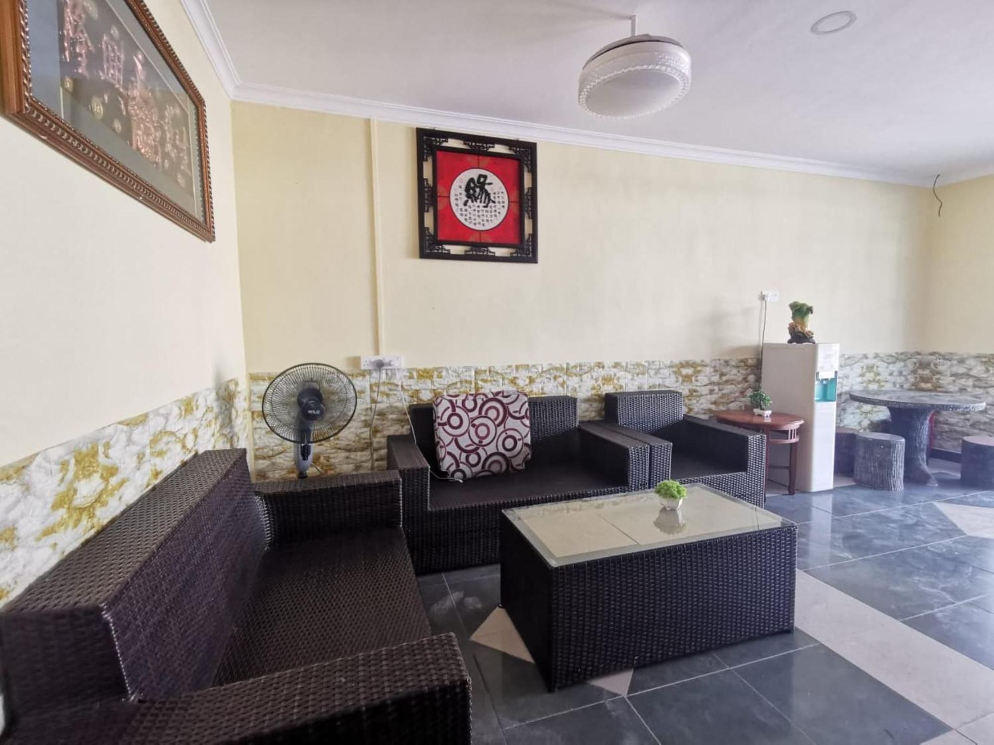 Super Oyo 90086 My Seven Days Inn Johor Bahru Bagian luar foto