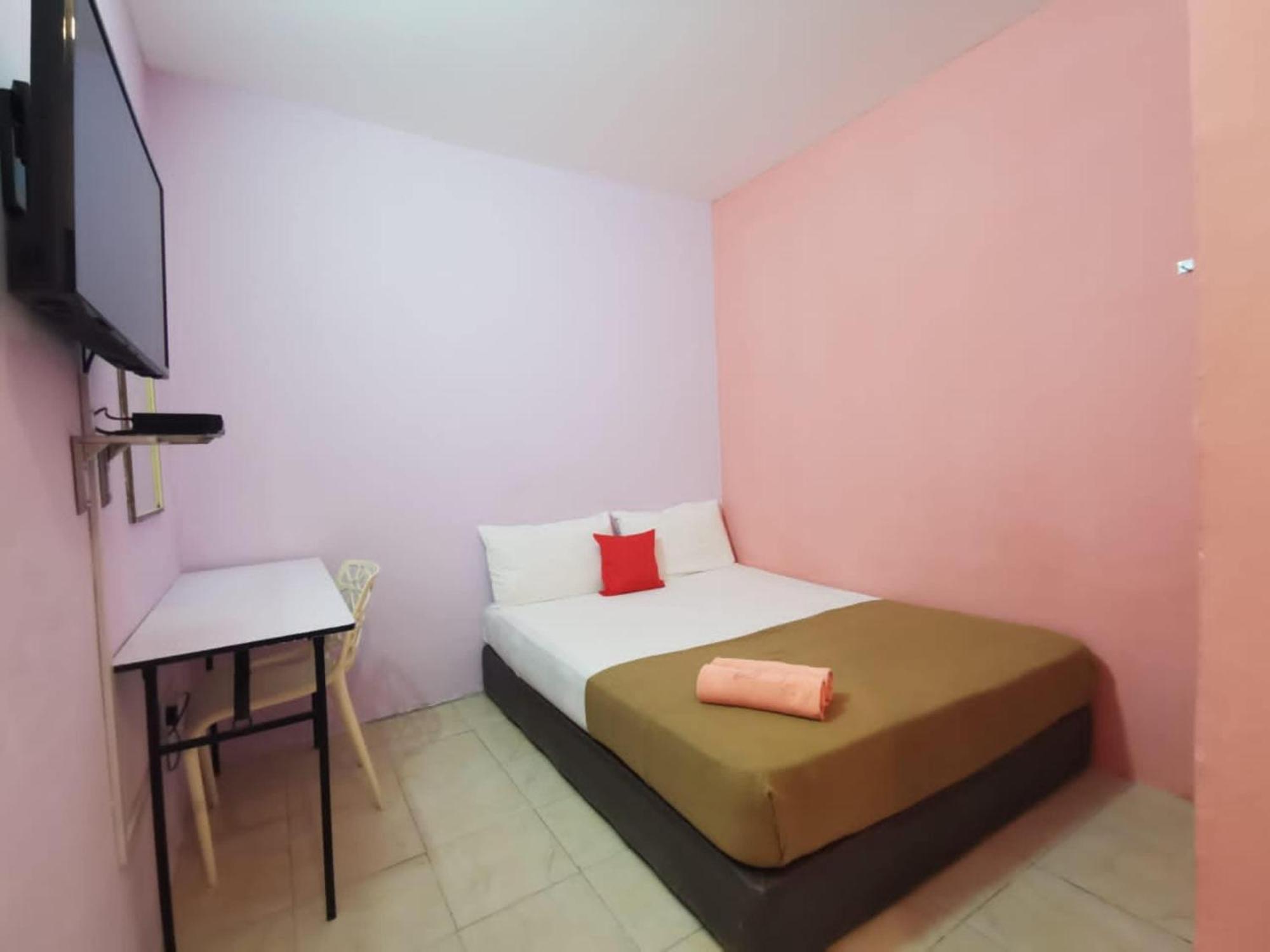 Super Oyo 90086 My Seven Days Inn Johor Bahru Bagian luar foto