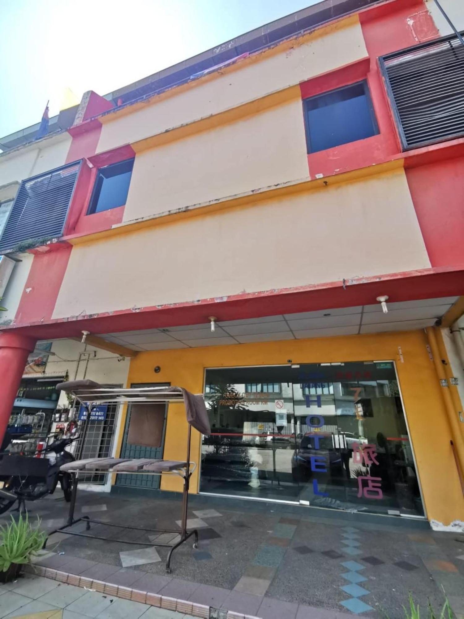 Super Oyo 90086 My Seven Days Inn Johor Bahru Bagian luar foto