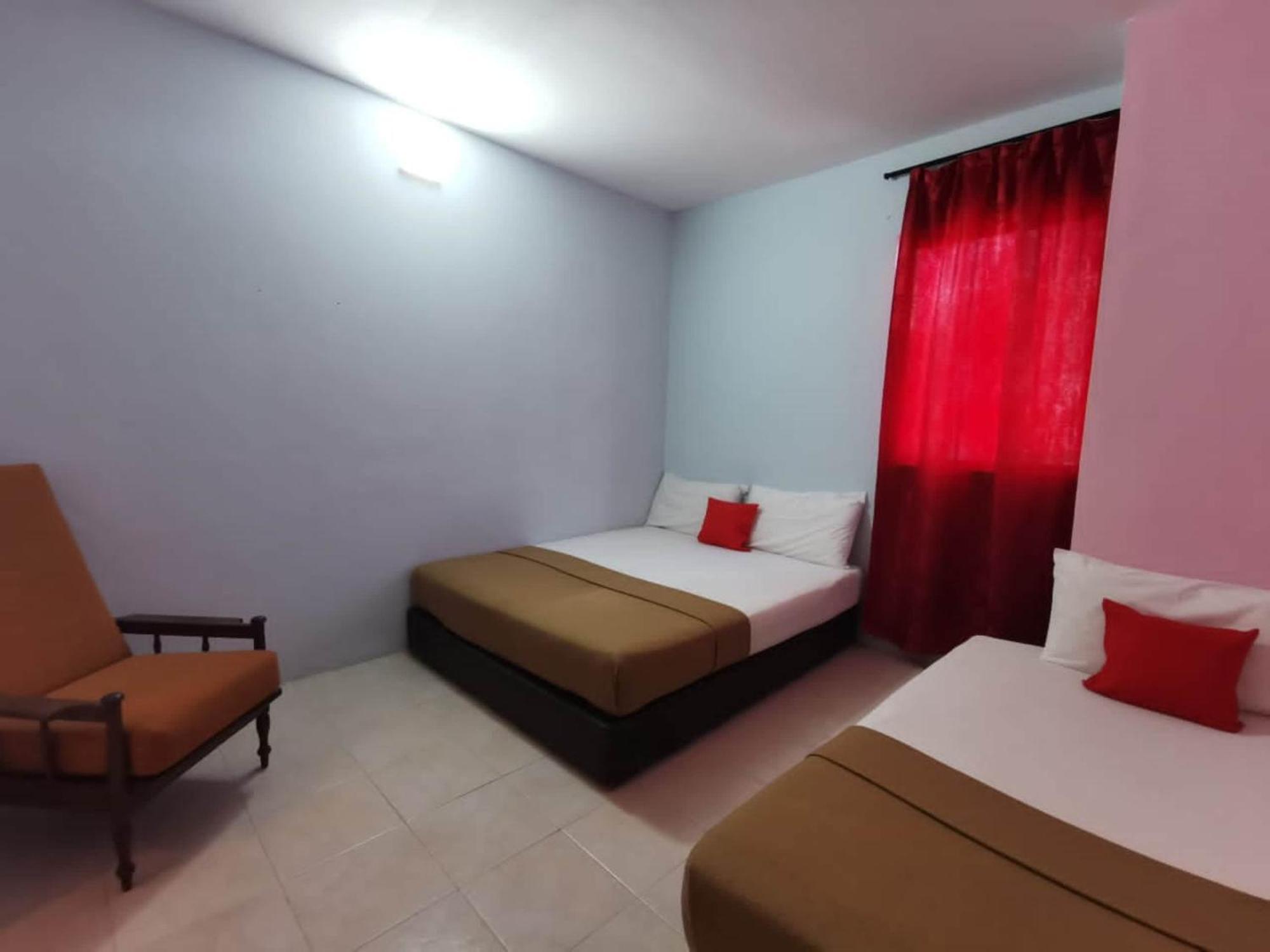 Super Oyo 90086 My Seven Days Inn Johor Bahru Bagian luar foto