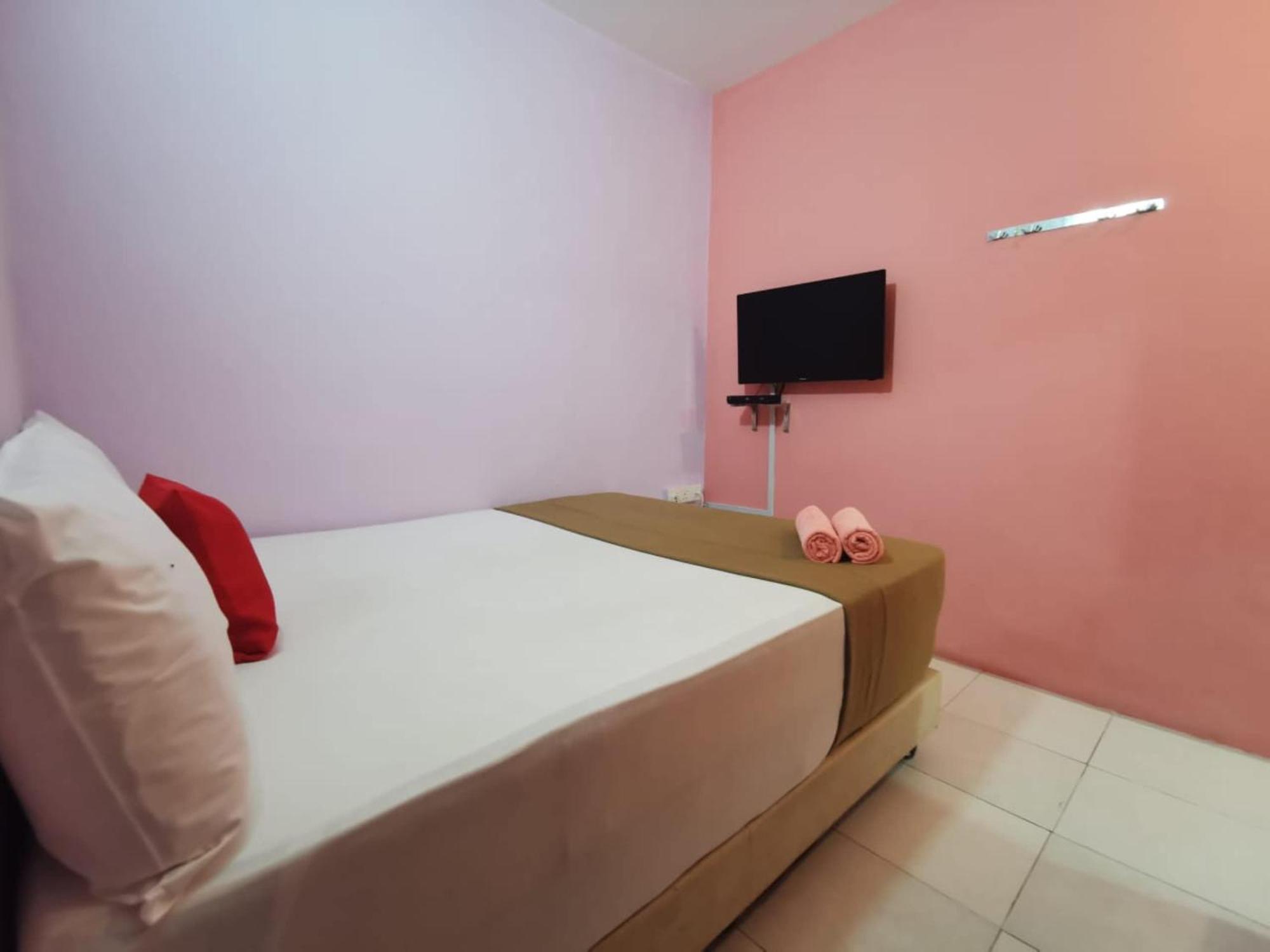 Super Oyo 90086 My Seven Days Inn Johor Bahru Bagian luar foto